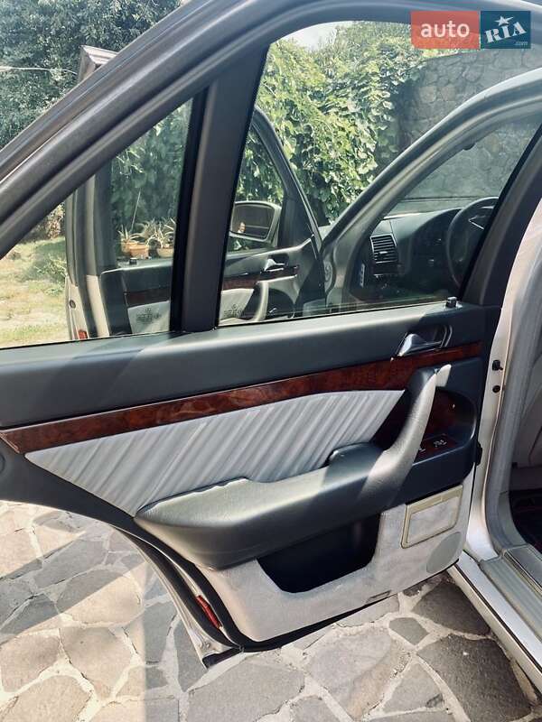 Седан Mercedes-Benz S-Class 1997 в Умані