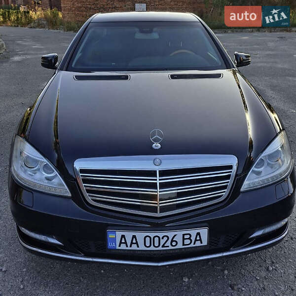 Mercedes-Benz S-Class 2008
