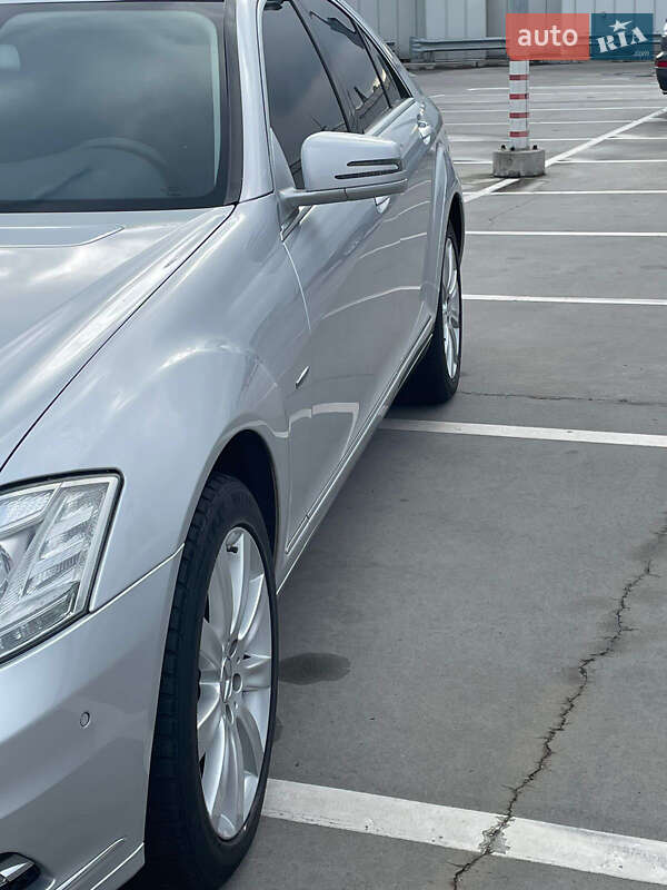 Седан Mercedes-Benz S-Class 2010 в Киеве фото 25 Седан Mercedes-Benz S-Class 2010 в Киеве