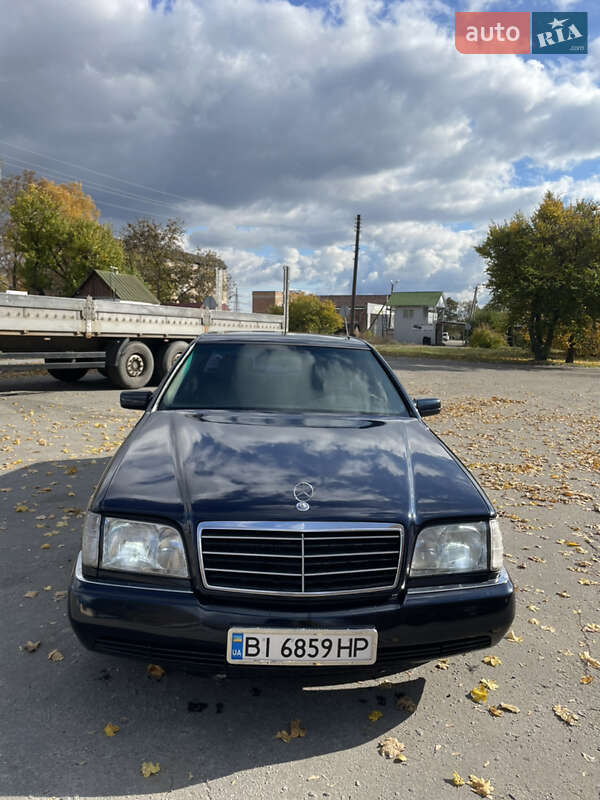 Mercedes-Benz S-Class 1995