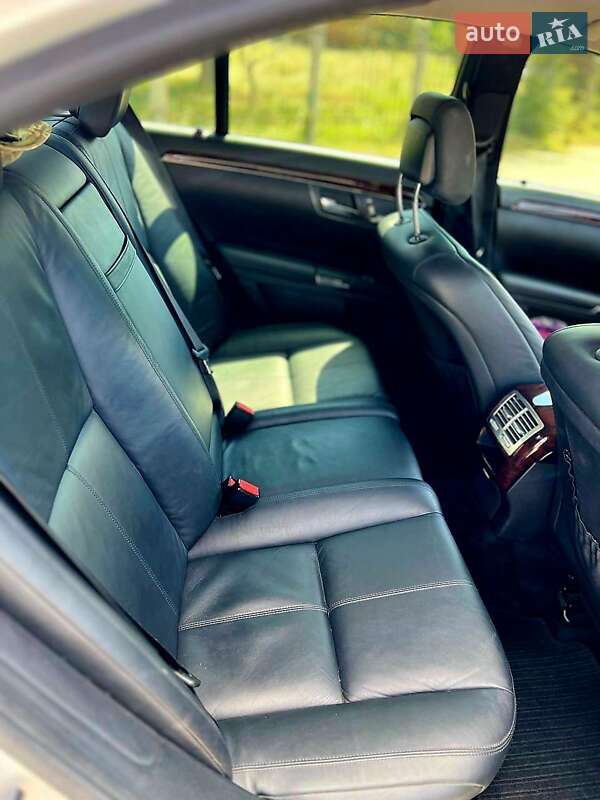 Седан Mercedes-Benz S-Class 2007 в Кропивницькому