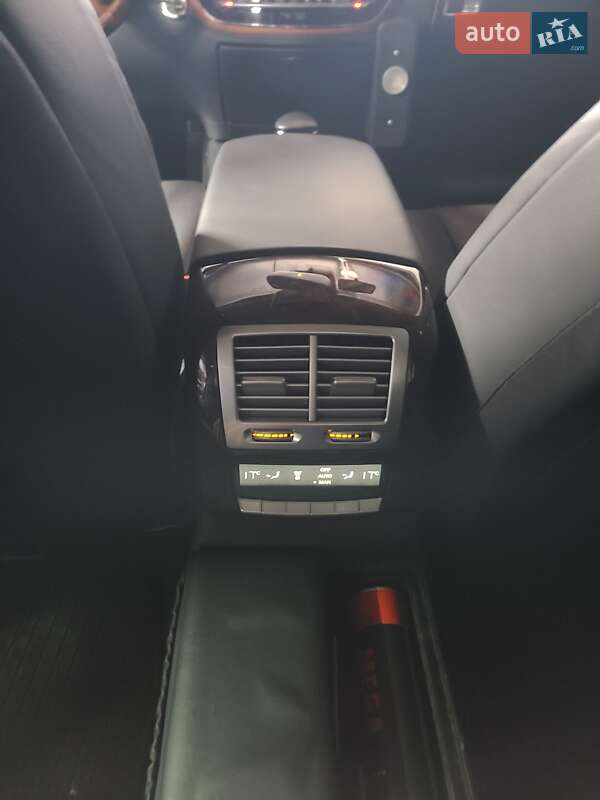 Седан Mercedes-Benz S-Class 2009 в Бучі