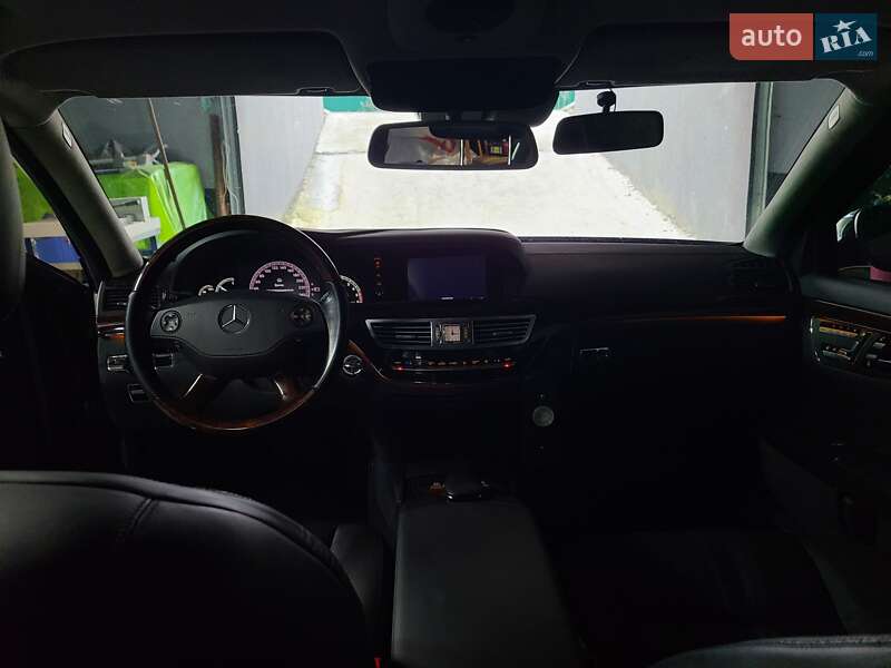 Седан Mercedes-Benz S-Class 2009 в Бучі