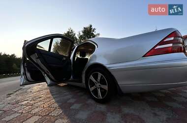 Седан Mercedes-Benz S-Class 2001 в Городне