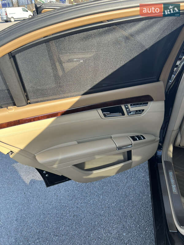 Седан Mercedes-Benz S-Class 2011 в Львові