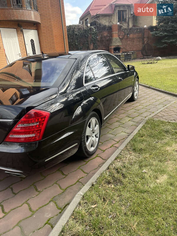 Седан Mercedes-Benz S-Class 2006 в Запорожье