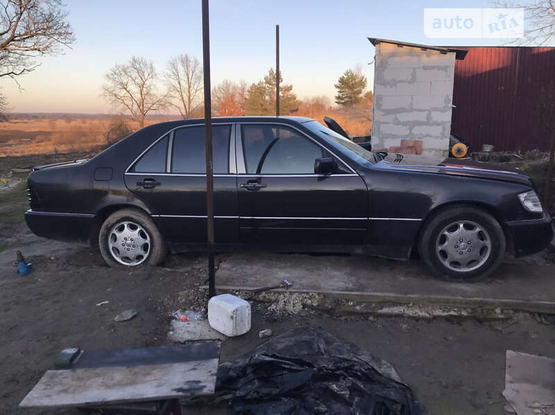 Седан Mercedes-Benz S-Class 1993 в Львові