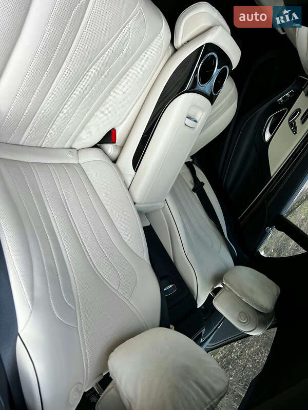 Седан Mercedes-Benz S-Class 2019 в Києві