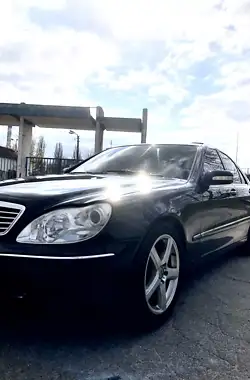 Mercedes-Benz S-Class 1999