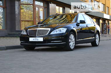 Седан Mercedes-Benz S-Class 2012 в Луцке