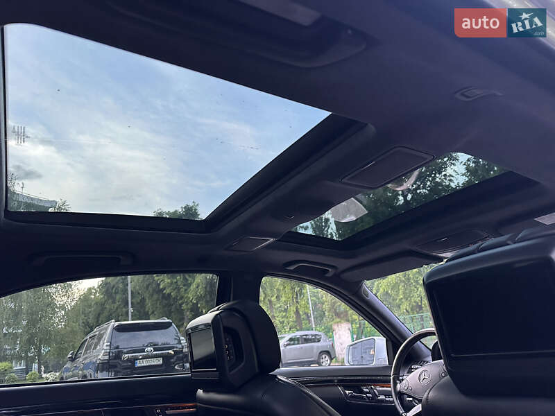 Седан Mercedes-Benz S-Class 2010 в Києві