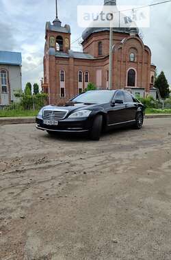 Седан Mercedes-Benz S-Class 2013 в Чернігові