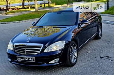 Седан Mercedes-Benz S-Class 2007 в Ровно