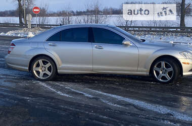 Седан Mercedes-Benz S-Class 2008 в Ромнах