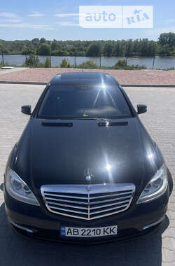 Седан Mercedes-Benz S-Class 2006 в Виннице