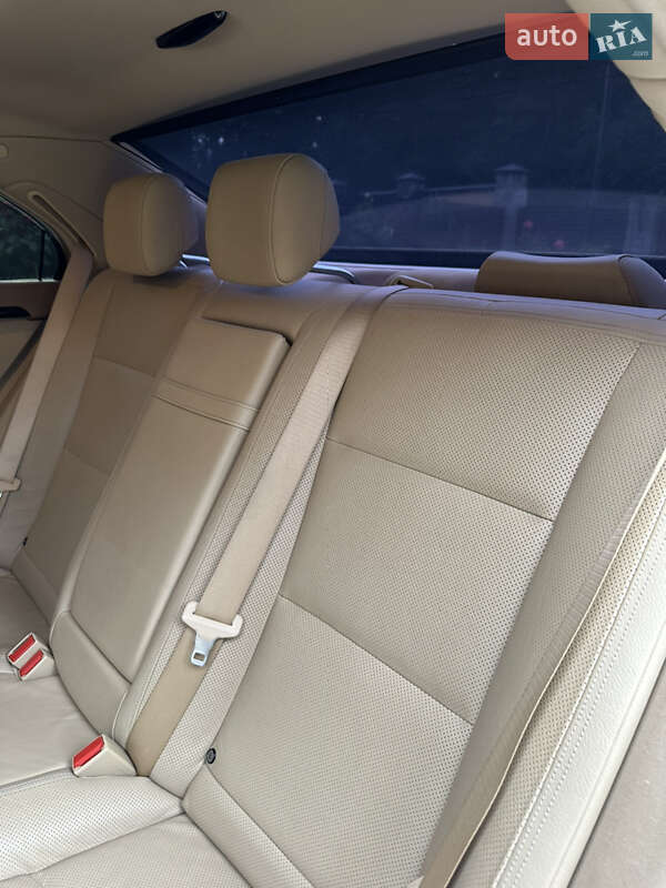 Седан Mercedes-Benz S-Class 2013 в Львові