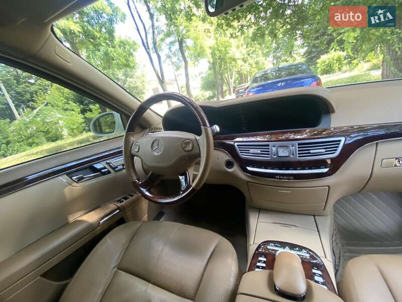 Седан Mercedes-Benz S-Class 2008 в Дніпрі