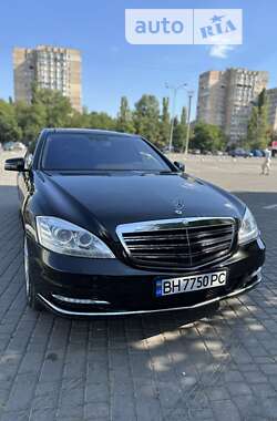 Седан Mercedes-Benz S-Class 2006 в 