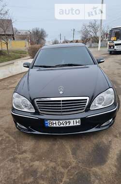 Седан Mercedes-Benz S-Class 2002 в Ізмаїлі