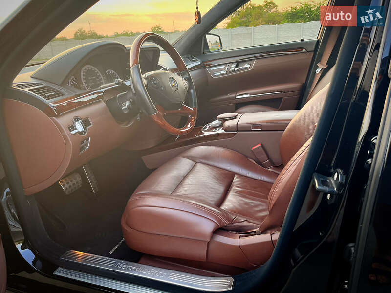 Седан Mercedes-Benz S-Class 2010 в Одесі