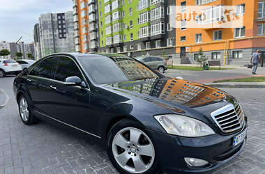 Седан Mercedes-Benz S-Class 2006 в Івано-Франківську