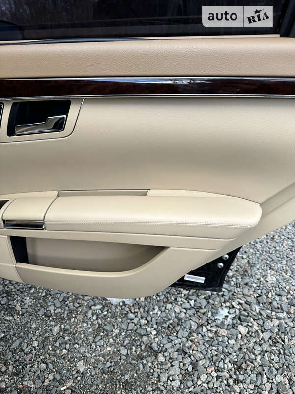 Седан Mercedes-Benz S-Class 2010 в Киеве