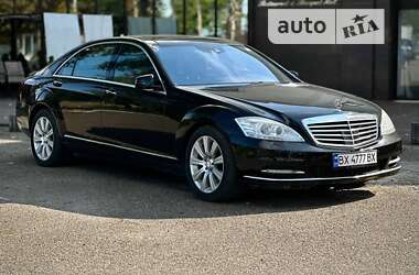 Седан Mercedes-Benz S-Class 2012 в Черновцах