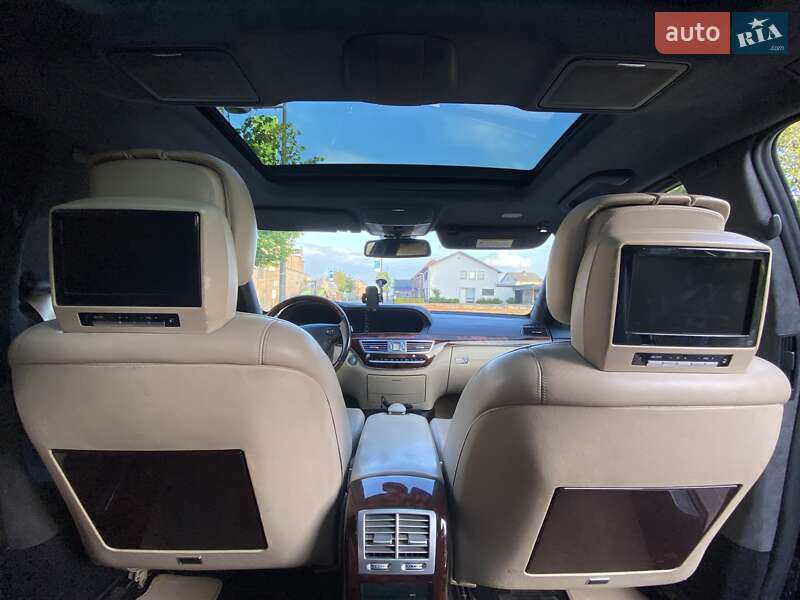 Седан Mercedes-Benz S-Class 2006 в Измаиле