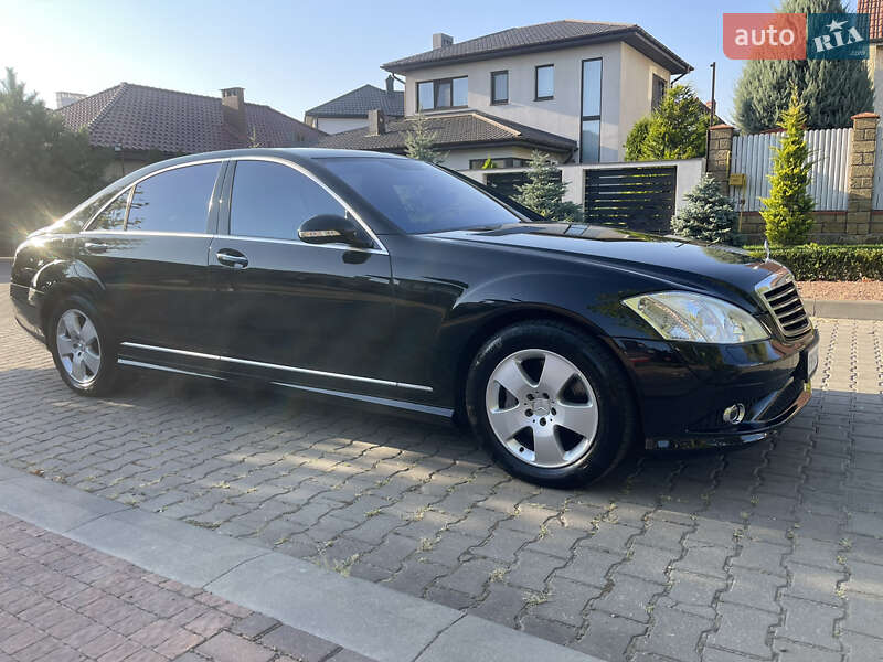 Mercedes-Benz S-Class 2007