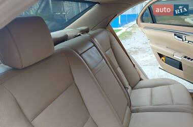 Седан Mercedes-Benz S-Class 2012 в 
