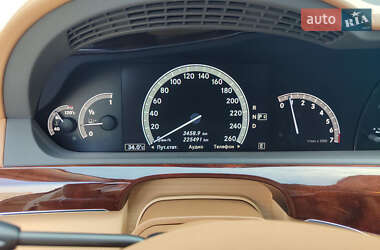 Седан Mercedes-Benz S-Class 2012 в 