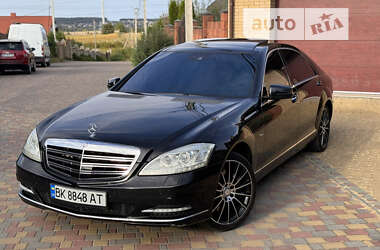 Седан Mercedes-Benz S-Class 2012 в Рівному