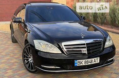 Седан Mercedes-Benz S-Class 2012 в Рівному