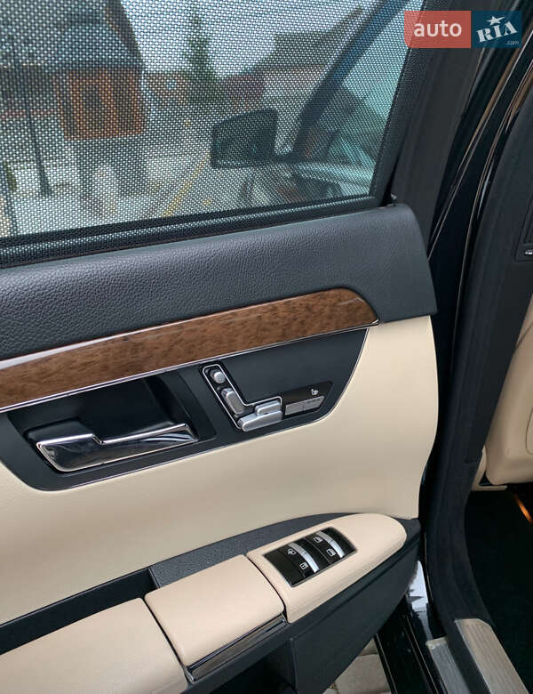 Седан Mercedes-Benz S-Class 2013 в Косове
