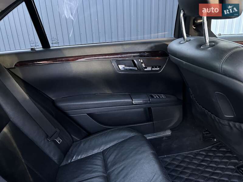 Седан Mercedes-Benz S-Class 2007 в Виннице