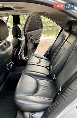 Седан Mercedes-Benz S-Class 2005 в 