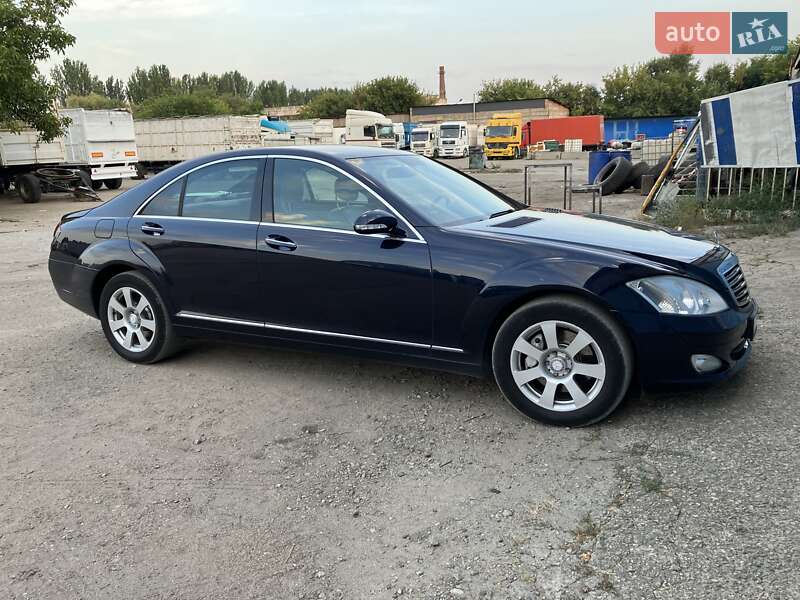 Седан Mercedes-Benz S-Class 2007 в Запоріжжі