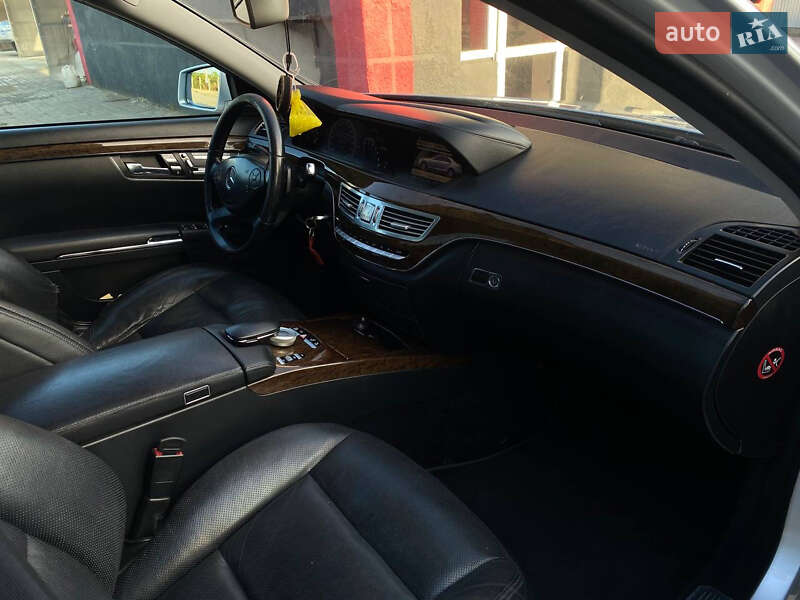 Седан Mercedes-Benz S-Class 2010 в Чернівцях фото 24 Седан Mercedes-Benz S-Class 2010 в Чернівцях