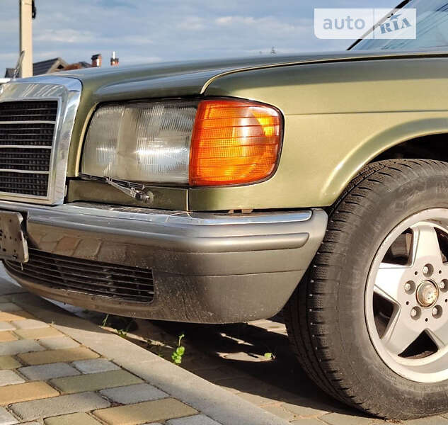 Седан Mercedes-Benz S-Class 1980 в Львове
