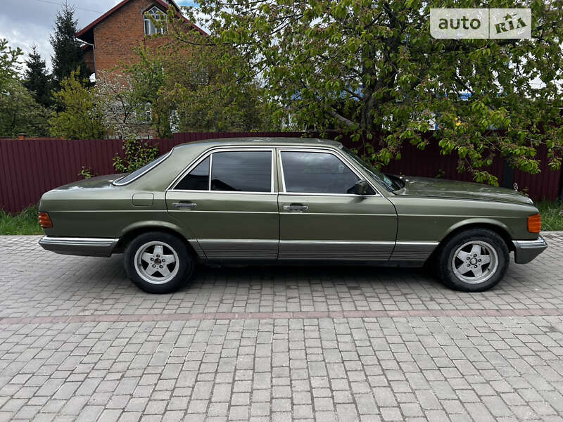Седан Mercedes-Benz S-Class 1980 в Львове