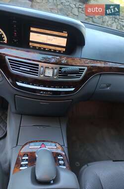 Седан Mercedes-Benz S-Class 2008 в 