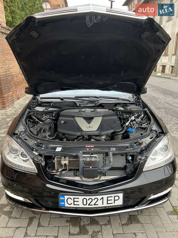 Седан Mercedes-Benz S-Class 2010 в Чернівцях