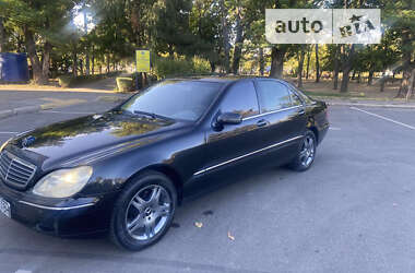 Седан Mercedes-Benz S-Class 2001 в Миколаєві