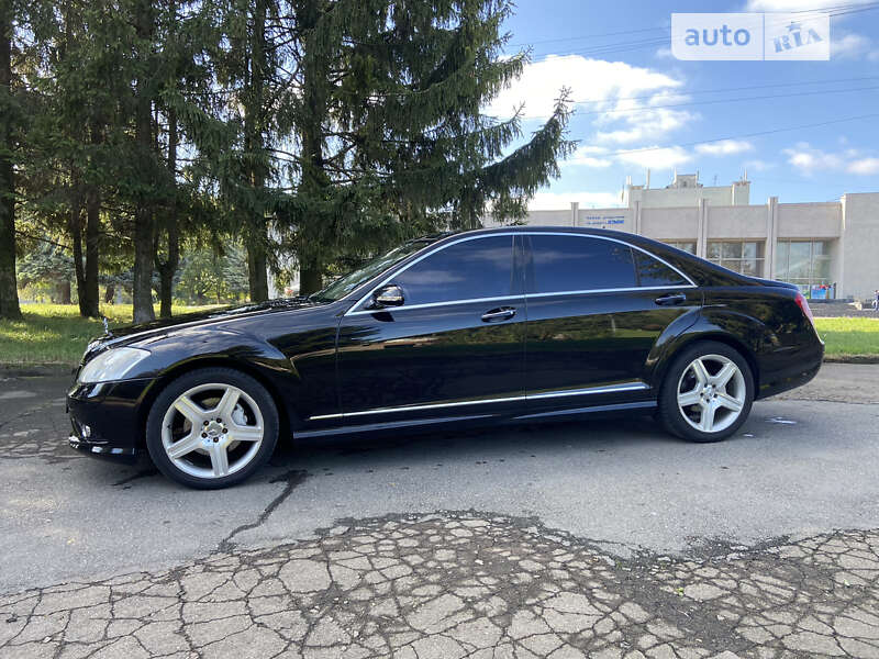 Седан Mercedes-Benz S-Class 2006 в Рівному