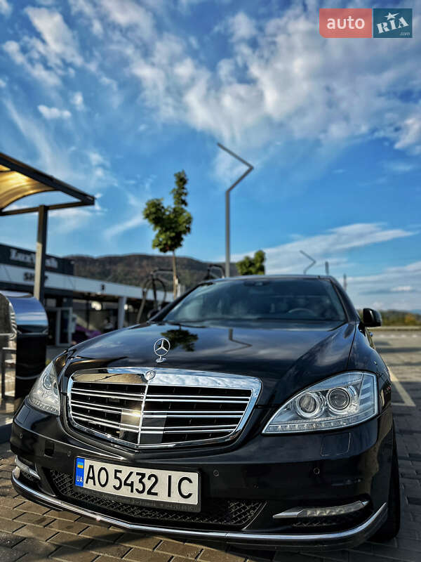Седан Mercedes-Benz S-Class 2012 в Хусте