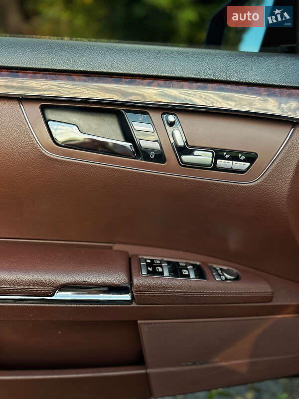 Седан Mercedes-Benz S-Class 2012 в Хусте