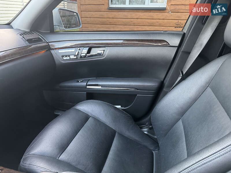 Седан Mercedes-Benz S-Class 2010 в Львові