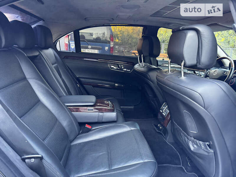 Седан Mercedes-Benz S-Class 2007 в Днепре