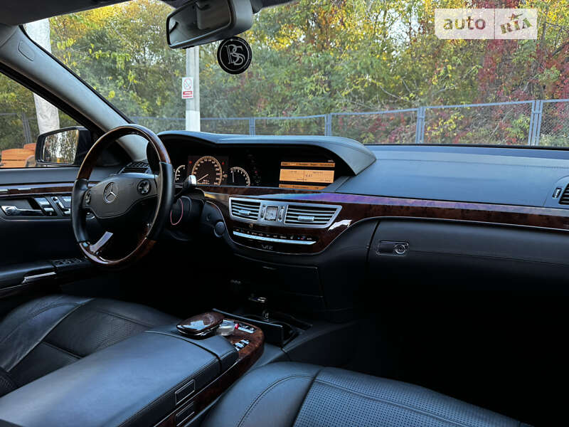Седан Mercedes-Benz S-Class 2007 в Днепре