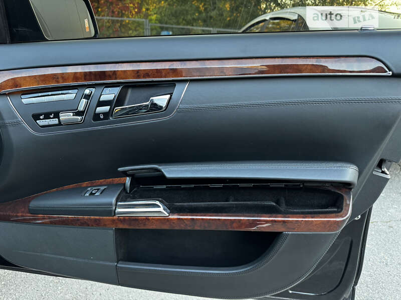 Седан Mercedes-Benz S-Class 2007 в Днепре